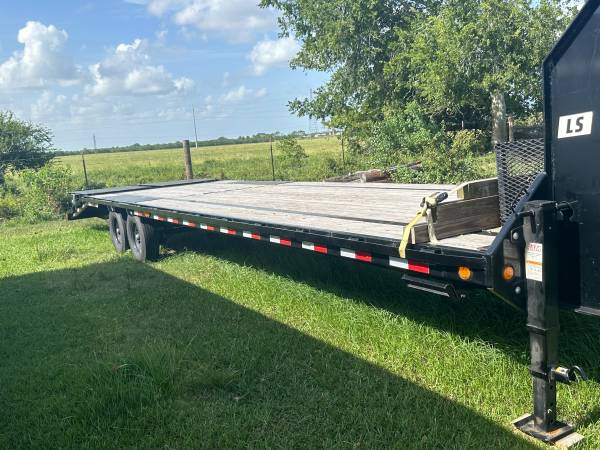 2023 32" PJ Trailer - $11,500 (Santa Fe)62972943065217122