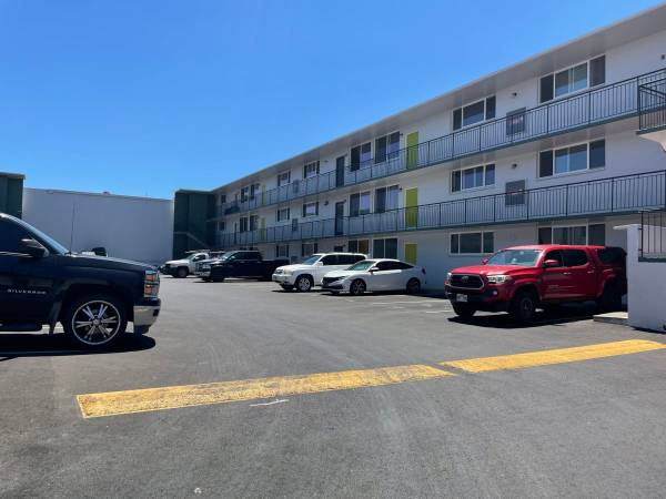 $2,095 / 2br - 600ft2 - Assigned Parking, Double pane windows (94-289 Leonui St, Waipahu, HI)63939389748354124