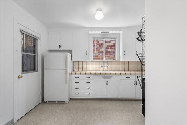 $2,500 / 1br - 3129 Fernside Blvd - 1 bedroom | 1 bath | Cottage (alameda)63880014077443123