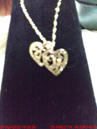 Lds.l0k Gold Double Heart Pendent 1