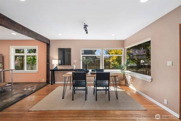$1,500 / 1br - 1310ft2 - Greenwood Craftsman + Studio, Solar & DADU Option (Seattle, WA)63866941596419124