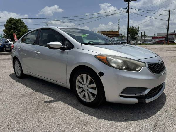 2015 KIA FORTE - 159K MILES, GAS SAVER, COLD AC, CASH - $3,495 (West Mount Houston)63622447702529122