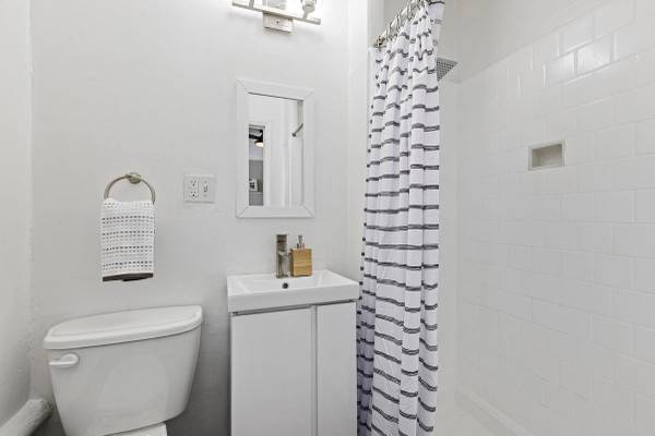 $1,312 / 272ft2 - Electrodomésticos nuevos, Plano de piso abierto, Nuevos gabinetes de cocina (Hollywood)63662653536643123