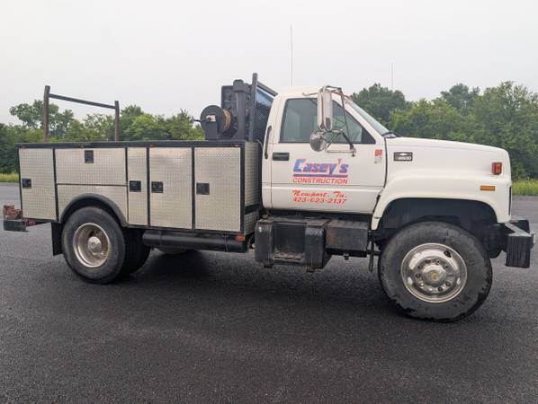 Camioneta de servicio C8500 topkick - $18,500 (Newport)63625169189889124