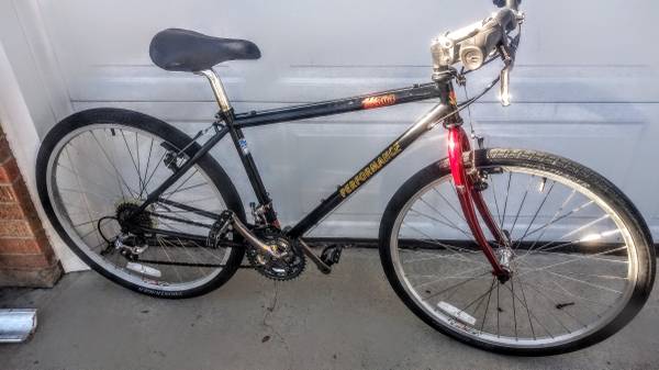 Performance M304 "La Chona"mountain bike, ready for fun. 16 frame 1