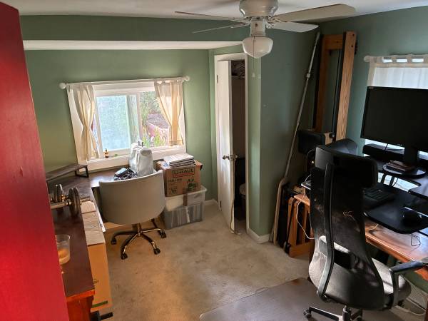 $1,250 / 3br - 1056ft2 - Room for rent in Edgewater House (Edgewater)63920602646275124