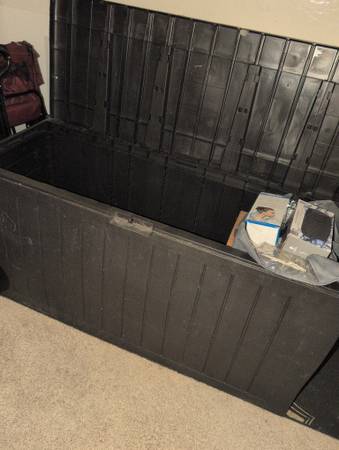 Huge Lockable Outdoor Storage Unit, Brown 1