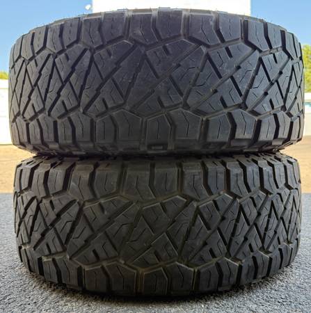 LT 315 70 17 NITTO 1