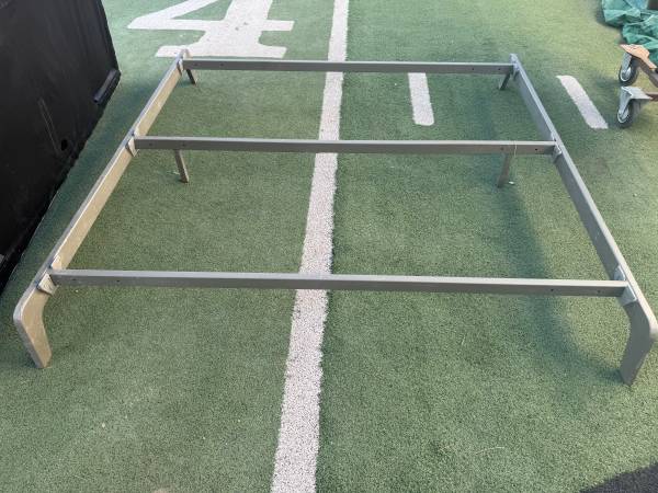 King size bed rails 1