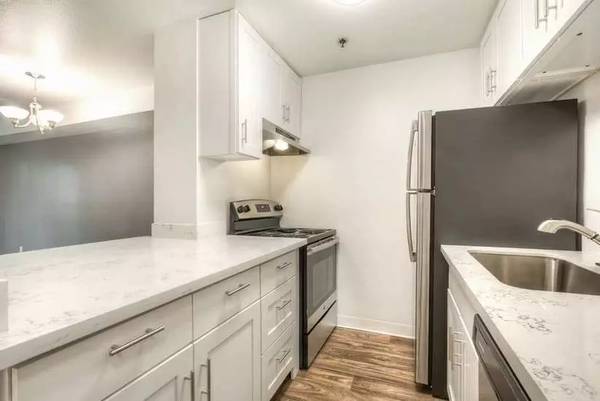 $1,495 / 1br - 591ft2 - Pet paradise! 1 Bed/1 Bath perfect for furry companions. (Federal Way - Rhoda Plaza)63688277666179123