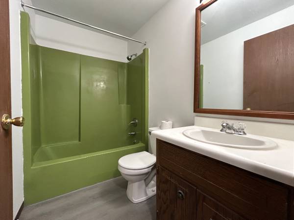 $1,000 / 2br - 800ft2 - 2 Bed 1 Bath Apartment for Rent (Sheboygan)63813312647681124