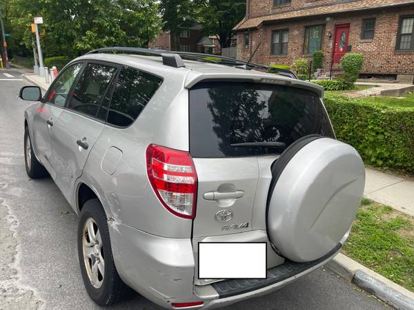 2012 Toyota RAV4 LE (RAV 4) SUV 4x4 AWD - Needs Transmission - $4,800 (QUEENS)63614331023875124