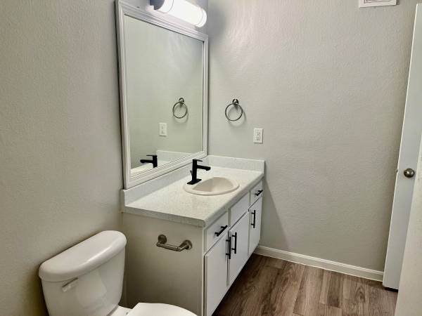 SECURE YOUR 1 BEDROOM FOR FALL!🍂 1