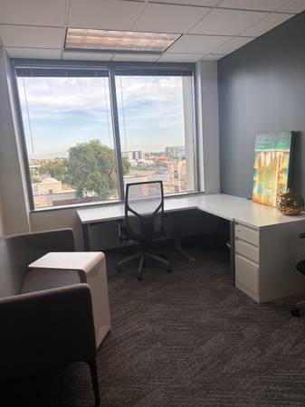 Jump on These Deals at Fashion Square in Old Town Scottsdale 1