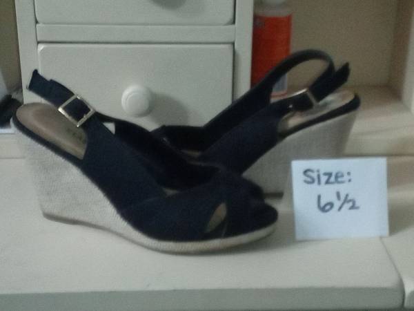Open toe wedges 1