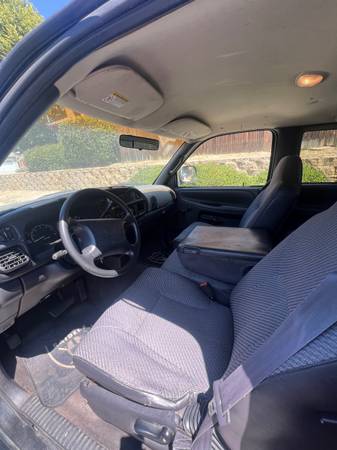 2001 Dodge Ram 1500 - $3,000 (brentwood / oakley)63487177152131124