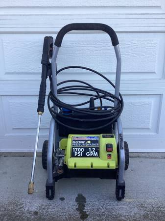 RYOBI 1700 PSI Electric Pressure Washer 1