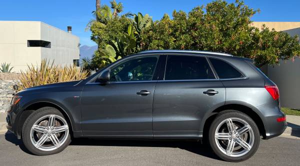 2012 Audi Q5 Premium Plus 3.2 V6 Quattro 1