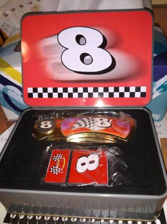 dale jr liter & knife 1