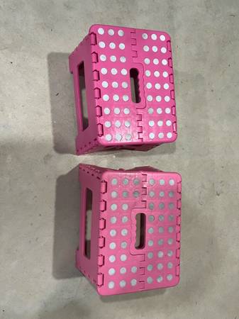 2 kids stools 1