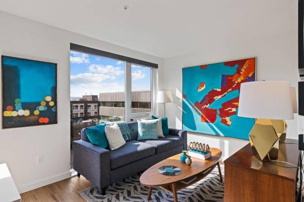 $1,750 / 397ft2 - Limited Time: Enjoy 4 Weeks Rent-Free on Selected Apartments! (Lower Queen Anne - Uptown)63808008450817124