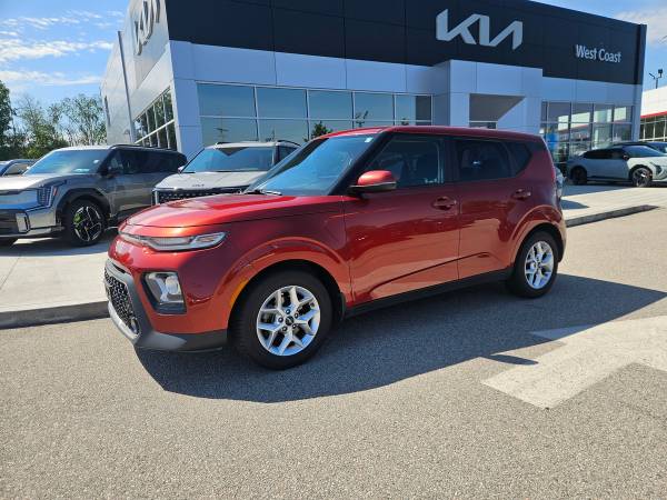 2022 Kia Soul EX+ - Lunar Orange 1