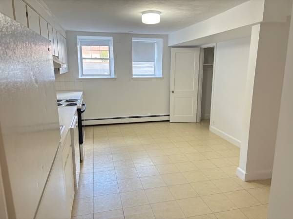 $2,750 / 2br - ☀️NO LAST - NO SEC - NO FEE || NEWTON CORNER 2 BED || HEAT/HW/PRKG ☀️ (NEWTON)63996405780226124
