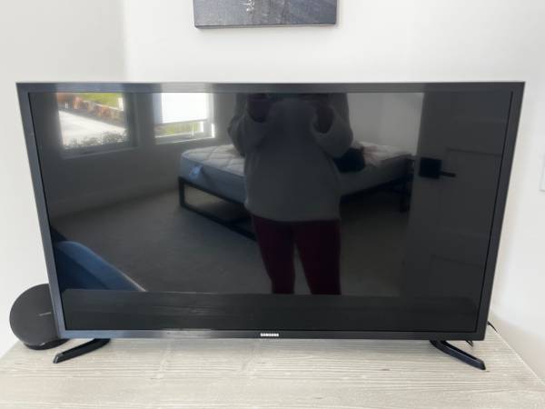 Samsung flat screen 1