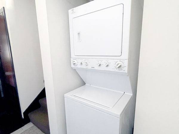 $2,695 / 1br - 607ft2 - Your Bright 1BR 1BA Loft apt, Near SJSU! Modern kitchen, W/D inside (san jose downtown)63785430099587124