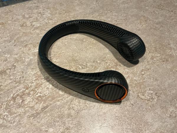 Powerful Neck Fan for Outdoor Work on Hot Days 1