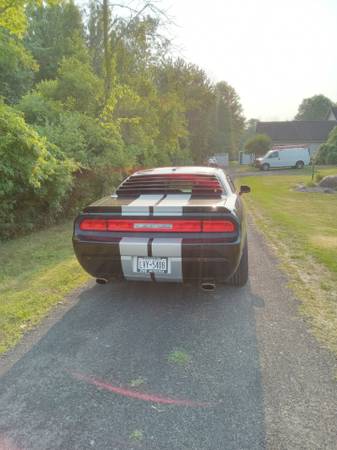 2011 Dodge Challenger R/T - $13,50063471635686147124