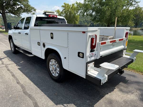 2018 Chevrolet Silverado 2500HD - Photo 5