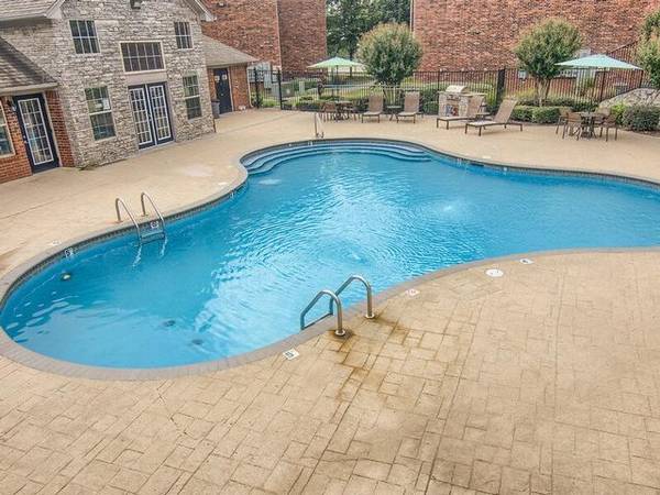 $1,619 / 3br - 1043ft2 - Sparkling Swimming Pool, Fully Equipped Kitchen63806193867265122