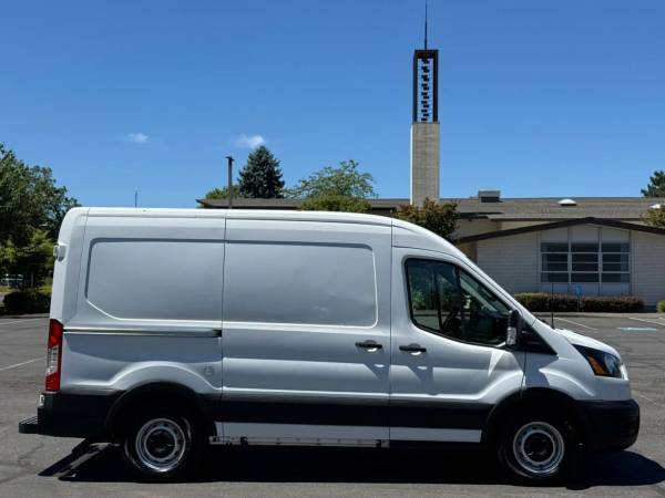 2020 Ford Transit 150 - Photo 7