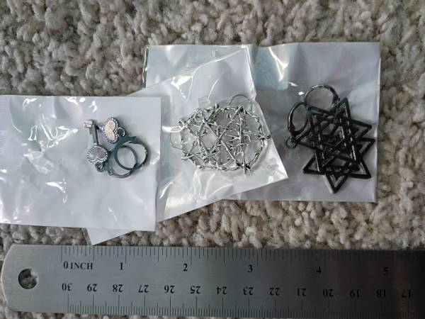 Gothic earrings 1