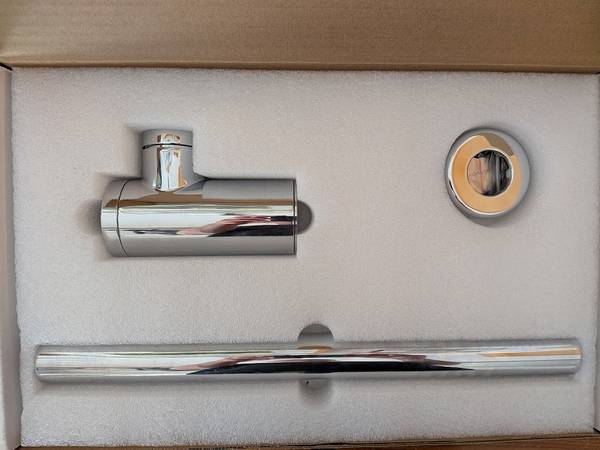 Unused Kohler bottle trap item 9033-CP 1