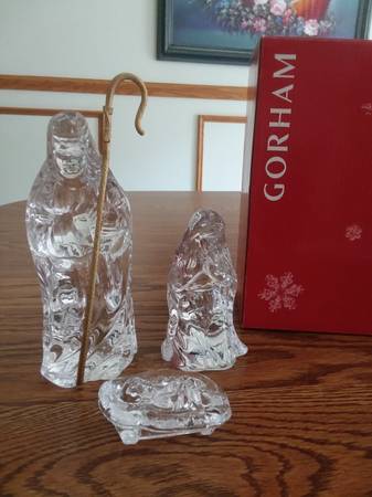 Gorham Holy Family 3-Piece Full Lead Crystal Nativity Set 1