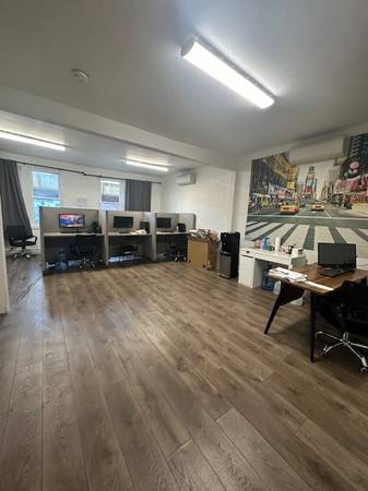 $2,350 / 1000ft2 - Office Space Available - Entire 2nd FL - Sunny - Private Entrance (Kings Highway Midwood Sheepshead Bay Coney Island)64212268443266120