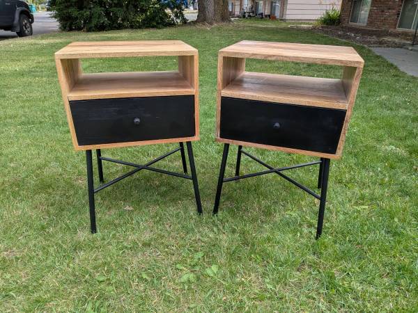 (2) Solid Wood Dovetail Nightstands $150 for Pair 1