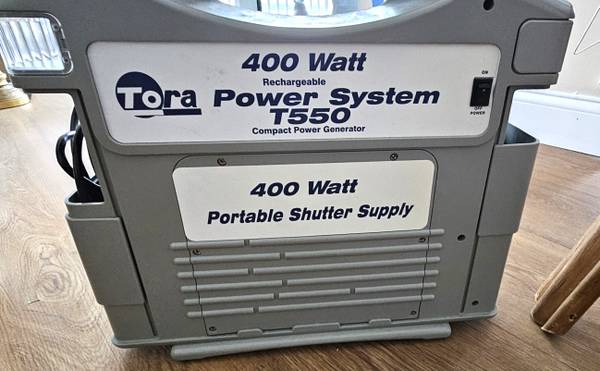 ELECTRIC GENERATOR: TORA 400 WATT! (Power System T550) 1