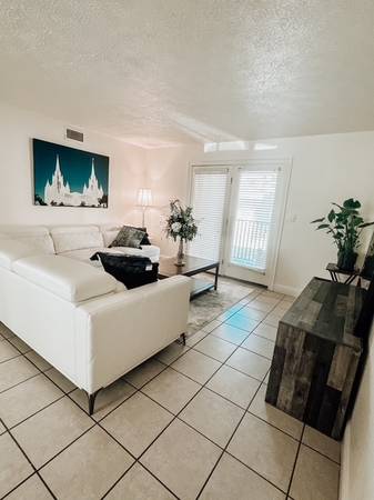 $1,049 / 2br - 1083ft2 - ** Special Move in** $300 First Month Rent! (Panama City)63910577616642121