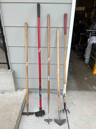 Hoes (Various styles)/Cultivator 1
