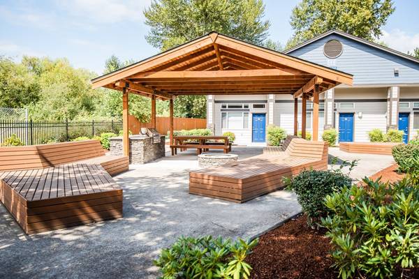 $1,730 / 1 hab - 700 pies² - Ubicado en Kent, chimenea de leña, 1 hab (25102 62nd Avenue South, Kent, WA)63814636107521124