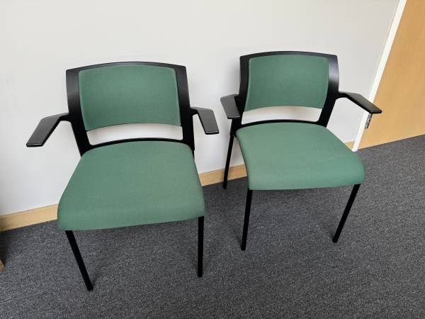 Office chair guest waiting room chair Steelcase 7 chairs @ea - $95 1