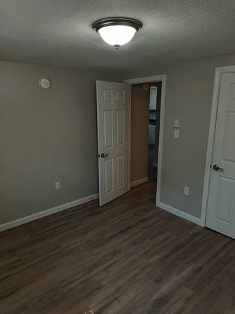 $1,695 / 1br - 550ft2 - Updated 1 Bedroom at 72 Oak Street -Hot Water Included! (Dover)63931658387715124