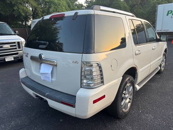 2008 MERCURY MOUNTAINEER. 150 mil. Funciona excelente. - $2,45063435199366273124