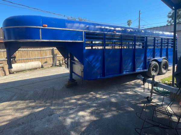 30ft gooseneck horse cattle trailer- title 1