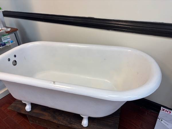 Cast Iron Tub 1