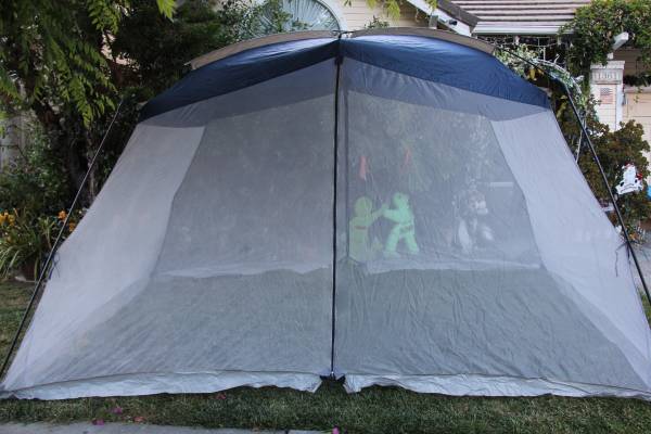 BEAUTIFUL AND VERY SPACIOUS OZARK TRAIL SCREENED HOUSE 1