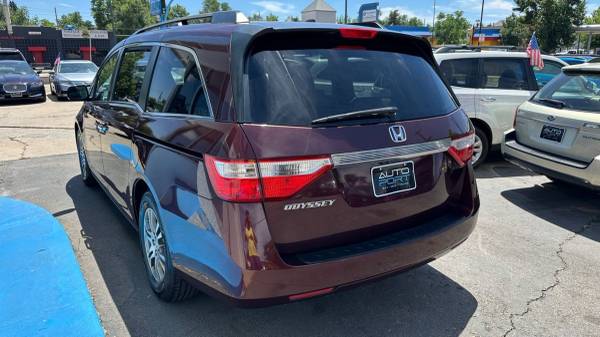 2013 Honda Odyssey   Van - $8,900 (AutoPort)63612460704003123